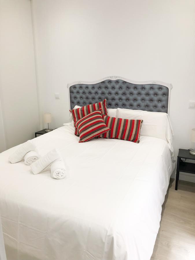 Modern With Ideal Location Next To Atocha Station Madrid Exterior photo