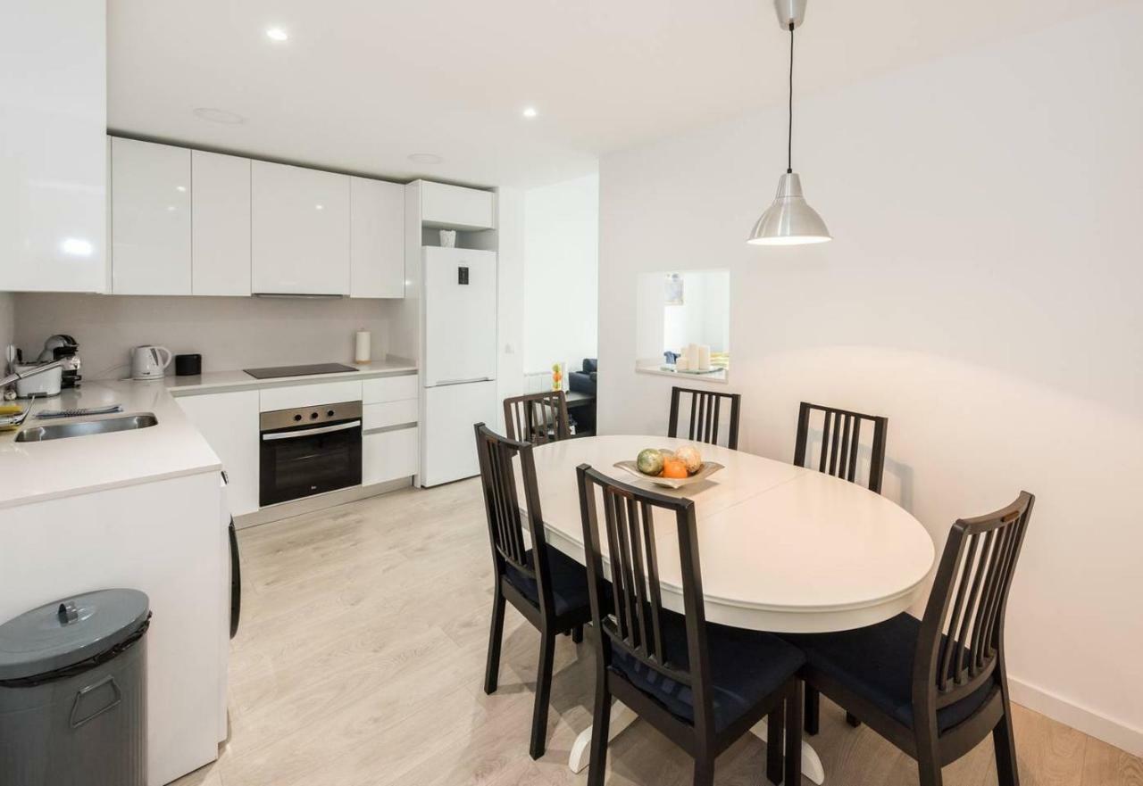 Modern With Ideal Location Next To Atocha Station Madrid Exterior photo