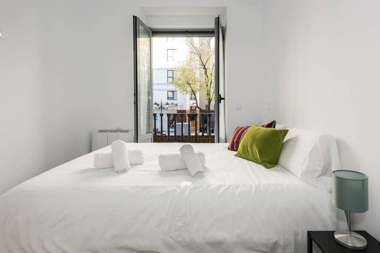 Modern With Ideal Location Next To Atocha Station Madrid Exterior photo