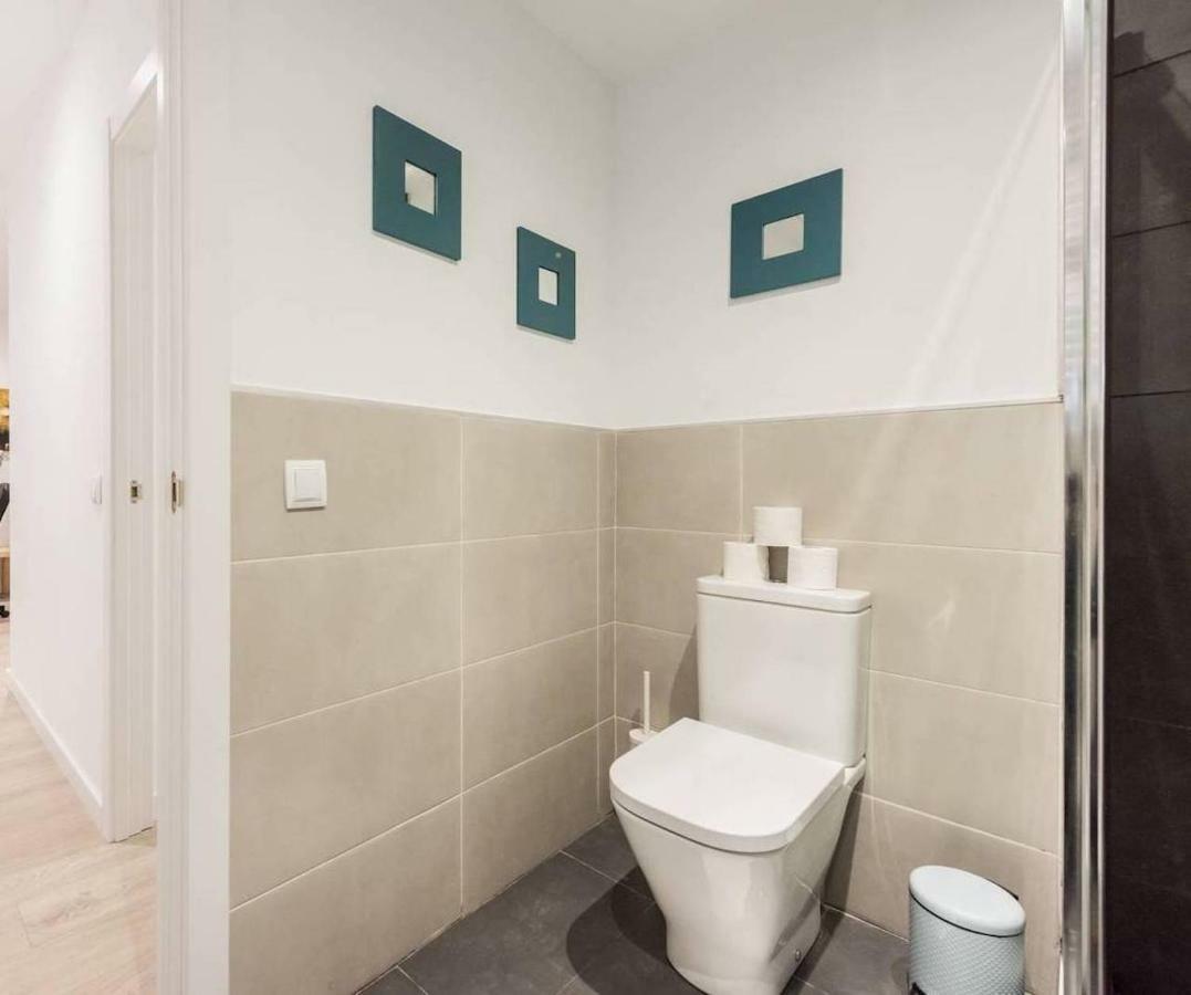 Modern With Ideal Location Next To Atocha Station Madrid Exterior photo